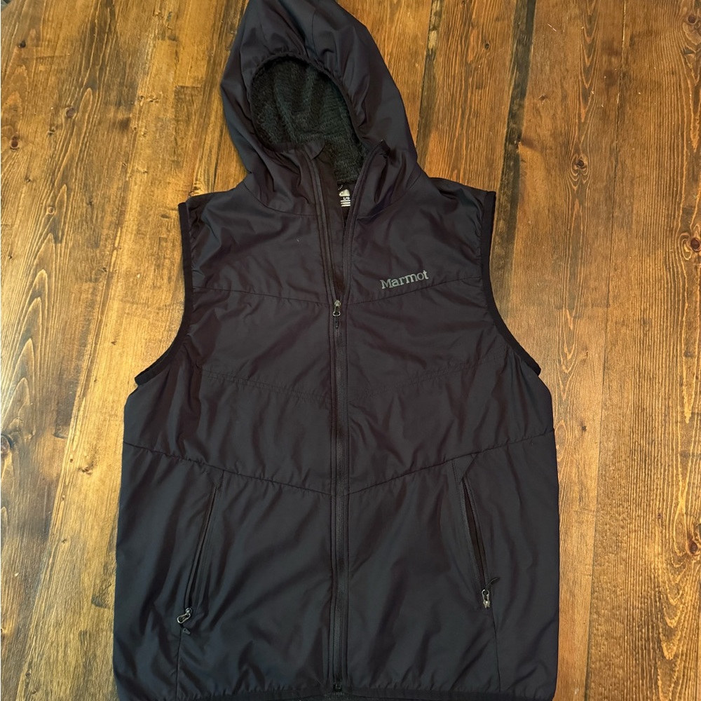 Marmot Large hooded vest